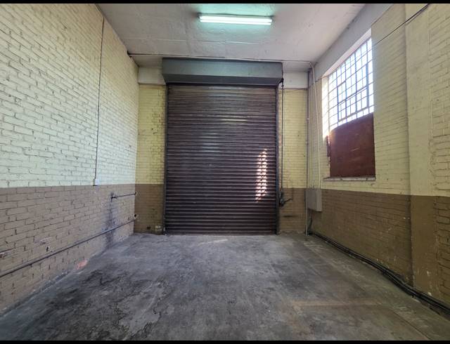1,345M² WAREHOUSE TO LET IN BOOYSENS